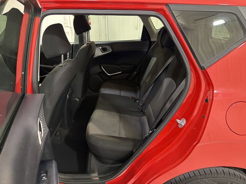 Used 2022 Kia Soul LX w/ Technology Package image 10