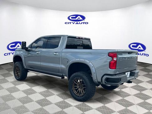 Used 2020 Chevrolet Silverado 1500 High Country w/ Technology Package AWD/4WD image 5