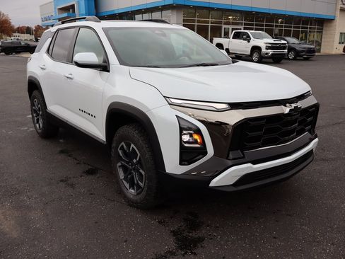 New 2026 Chevrolet Equinox ACTIV image 2