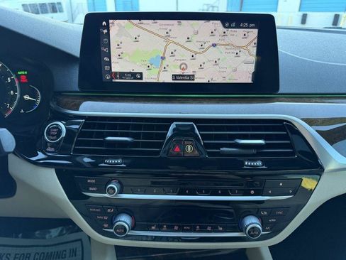 Used 2019 BMW 530i xDrive w/ Convenience Package AWD/4WD image 20