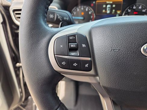 Used 2021 Ford Explorer XLT w/ Equipment Group 202A RWD image 28