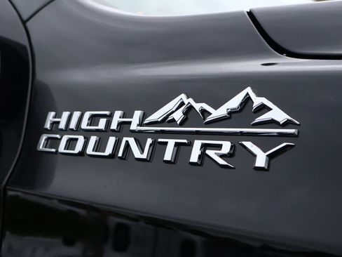 New 2026 Chevrolet Tahoe High Country AWD/4WD image 6