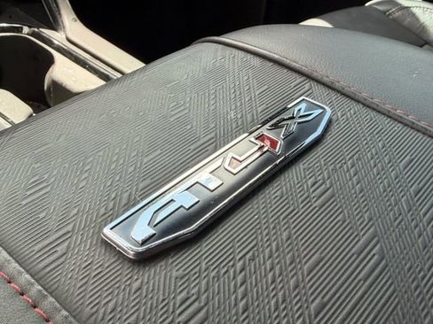 Used 2024 GMC Sierra 2500 AT4X w/ AT4X AEV Edition AWD/4WD image 18