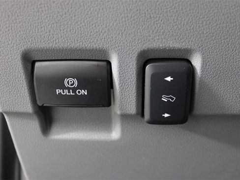 Used 2023 Ford F350 XLT w/ 360-Degree Camera Package image 21