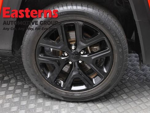 Used 2018 Jeep Renegade Altitude AWD/4WD image 32