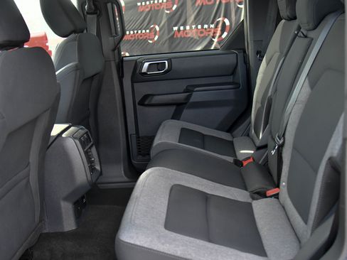 Used 2025 Ford Bronco Big Bend AWD/4WD image 38