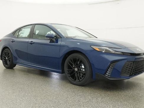 New 2026 Toyota Camry SE FWD image 29