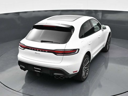 New 2026 Porsche Macan AWD/4WD image 32