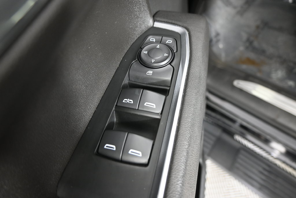 Used 2023 Chevrolet Silverado 1500 RST AWD/4WD image 19