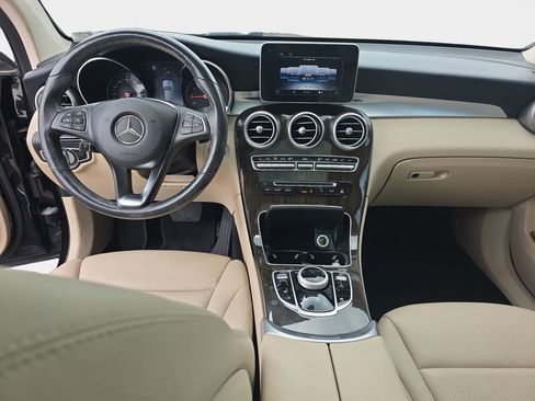 Used 2019 Mercedes-Benz GLC 300 4MATIC image 15