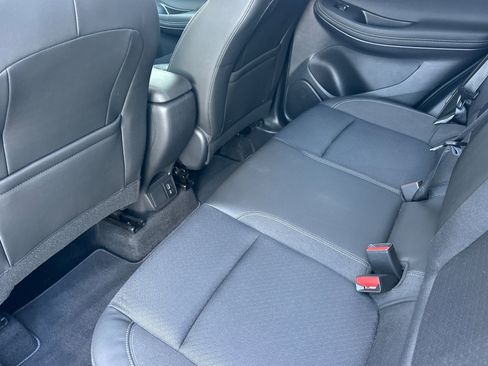Used 2024 Buick Encore GX Preferred FWD image 12