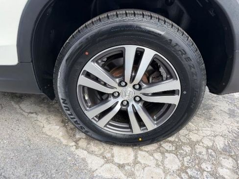 Used 2017 Honda Pilot EX image 12