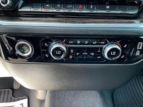 Used 2023 GMC Sierra 1500 Elevation AWD/4WD image 17