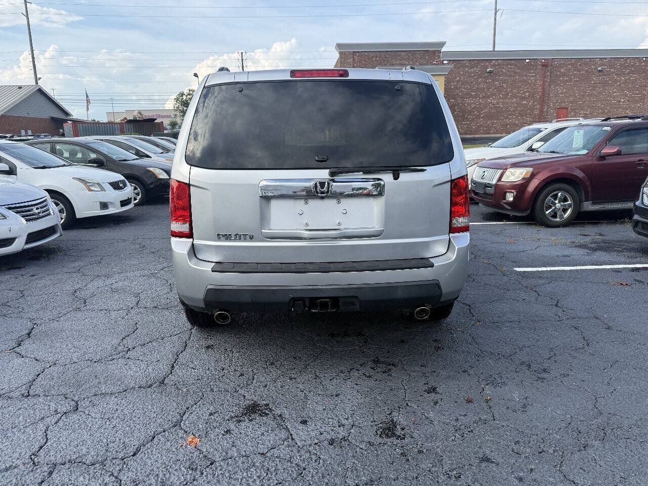 Used 2010 Honda Pilot EX-L image 12