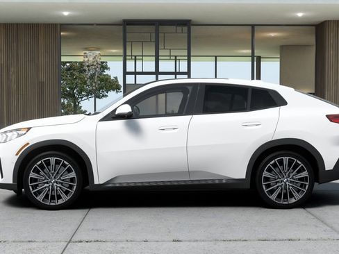 New 2026 BMW X2 xDrive28i w/ Technology Package AWD/4WD image 4