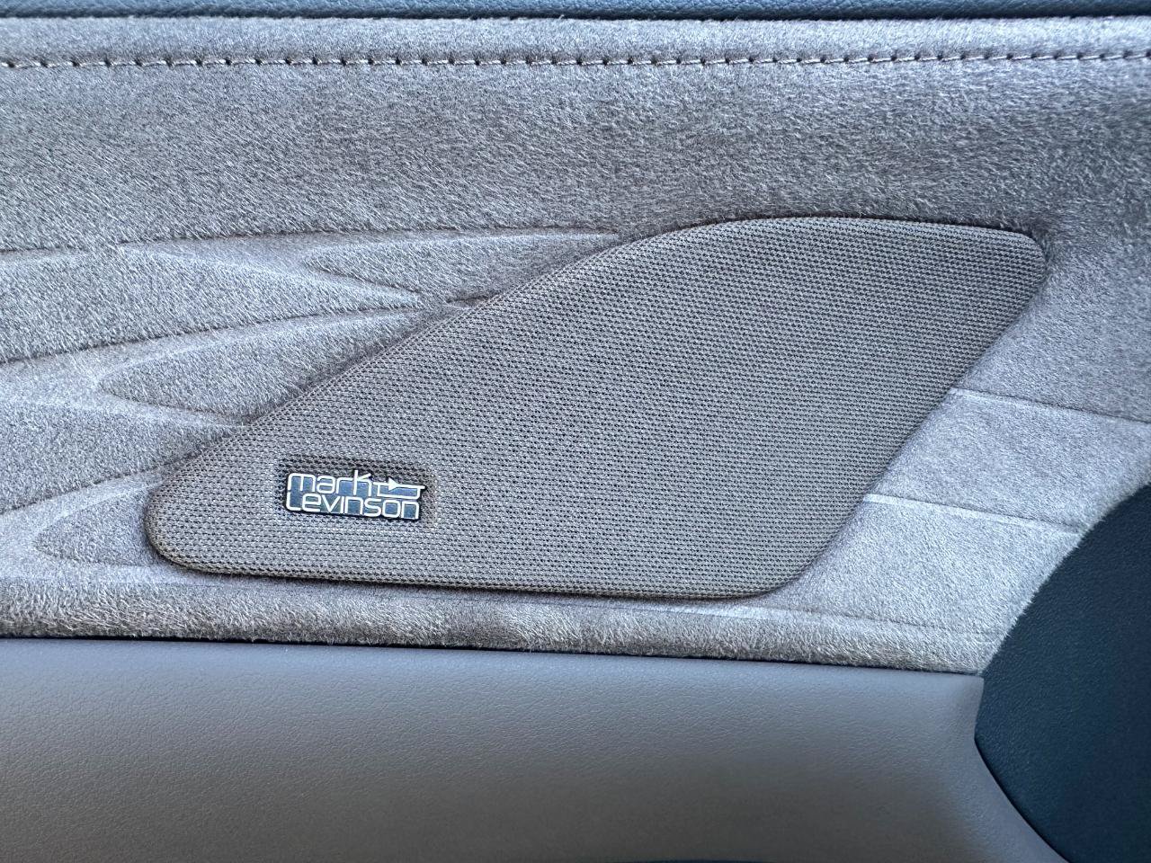 Used 2023 Lexus RX 350 FWD w/ Cold Area Package image 10