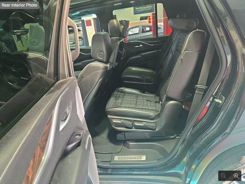 Used 2023 Cadillac Escalade Sport Platinum image 3