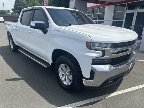 Used 2019 Chevrolet Silverado 1500 LT w/ All-Star Edition AWD/4WD image 2