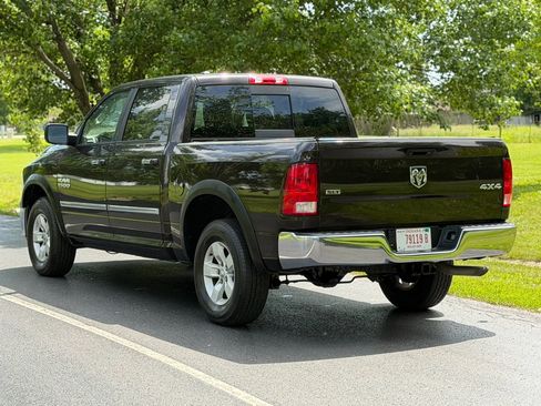 Used 2017 RAM 1500 Classic SLT w/ Luxury Group AWD/4WD image 7