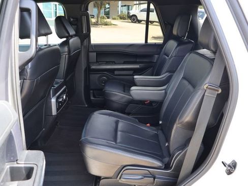 Certified 2021 Ford Expedition XLT image 10