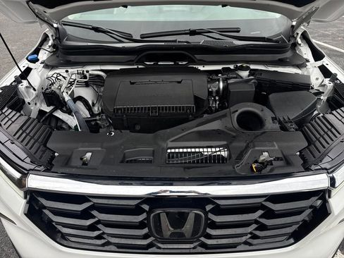 Certified 2024 Honda Pilot Touring image 28