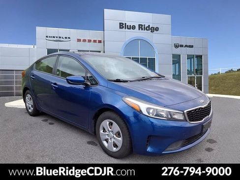 Used 2018 Kia Forte LX image 1