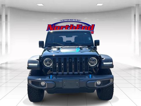 Used 2023 Jeep Wrangler Unlimited Rubicon 4xe w/ Cold Weather Group AWD/4WD image 8