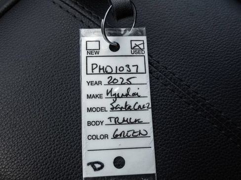 Certified 2025 Hyundai Santa Cruz SEL FWD image 20