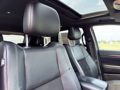 Used 2018 Jeep Grand Cherokee Altitude AWD/4WD image 35