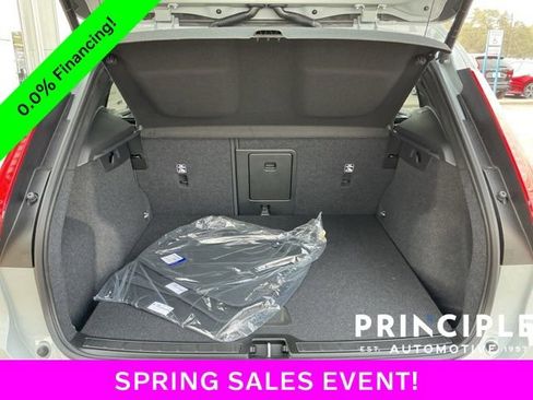 New 2026 Volvo XC40 B5 Core image 13