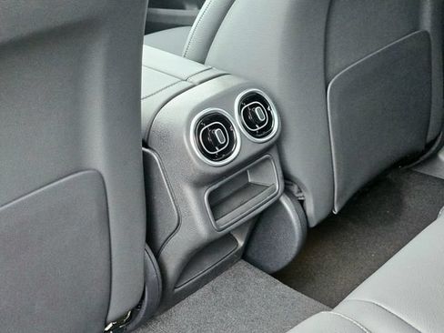 New 2026 Mercedes-Benz GLC 300 4MATIC image 23