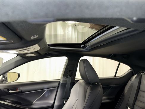 Used 2025 Lexus IS 350 F Sport image 31