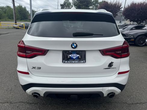 Used 2018 BMW X3 xDrive30i w/ Executive Package AWD/4WD image 4