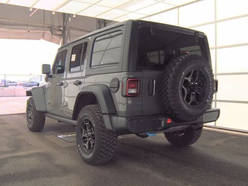 Used 2023 Jeep Wrangler Unlimited w/ Cold Weather Group image 6