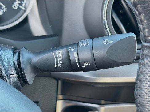 Used 2023 Toyota Tacoma SR5 RWD image 17