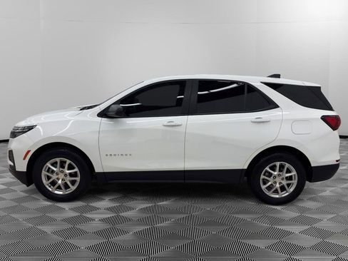 Used 2023 Chevrolet Equinox LS image 4