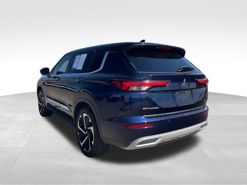 Used 2022 Mitsubishi Outlander SEL Black Edition image 8