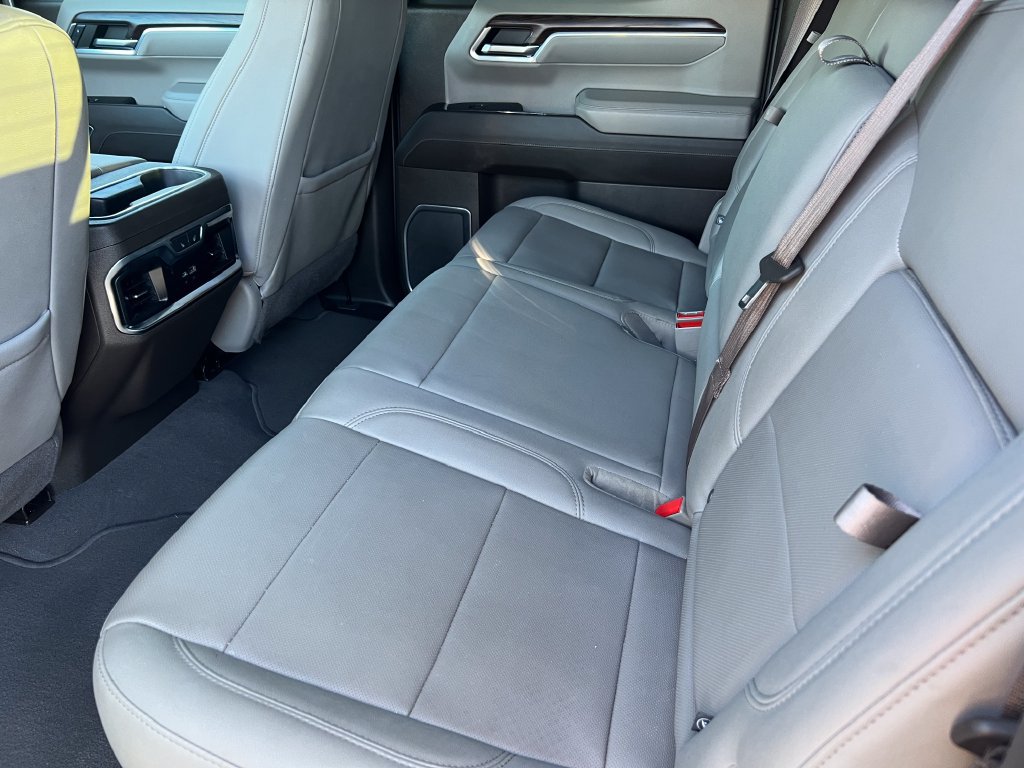 Used 2023 GMC Sierra 1500 SLT w/ SLT Premium Plus Package AWD/4WD image 13