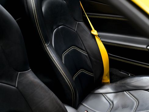 Used 2017 Ferrari 488 Spider RWD image 41