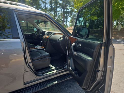 Used 2019 INFINITI QX80 Luxe AWD/4WD image 21