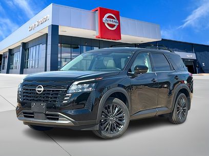 New 2026 Nissan Pathfinder SL w/ SL Premium Package