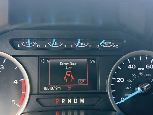 Used 2021 Ford F350 XLT w/ XLT Premium Package AWD/4WD image 31