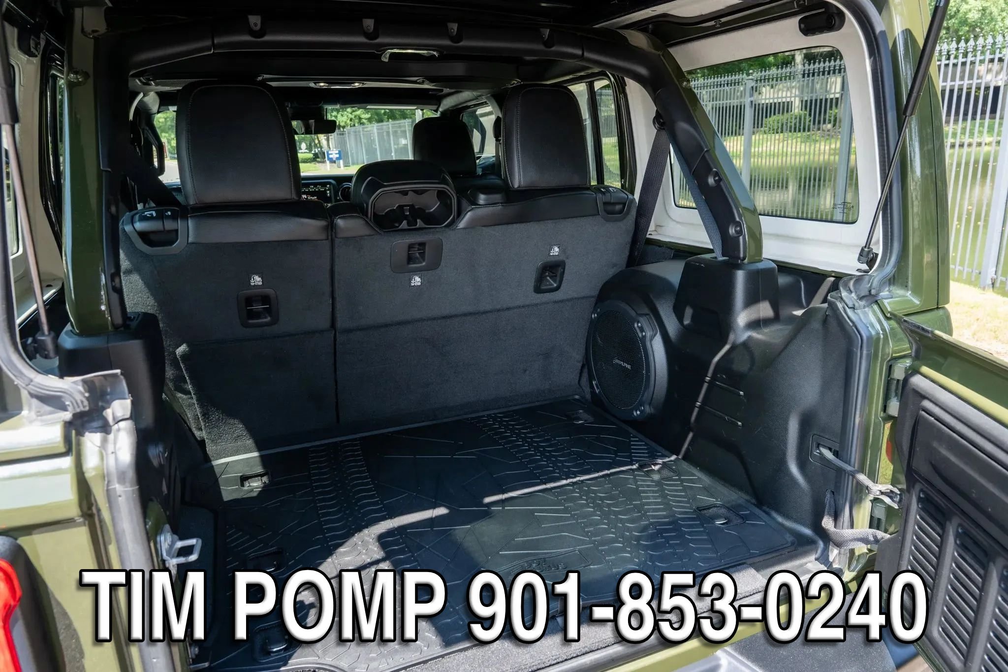 Used 2023 Jeep Wrangler Unlimited Rubicon 392 w/ Trailer Tow Package AWD/4WD image 14