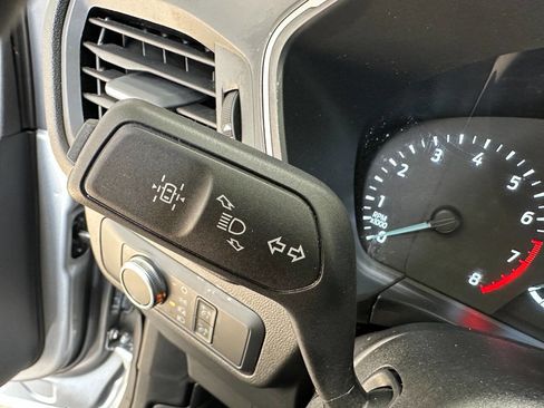 Used 2022 Ford Escape SE w/ Cold Weather Package image 28