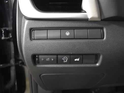 Certified 2025 Nissan Rogue SL AWD/4WD image 14