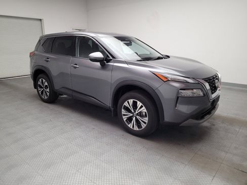 Used 2021 Nissan Rogue SV FWD image 11