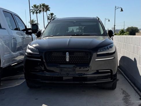 Used 2023 Lincoln Aviator Reserve w/ Jet Package image 2