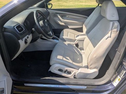 Used 2010 Volkswagen Eos Komfort image 14