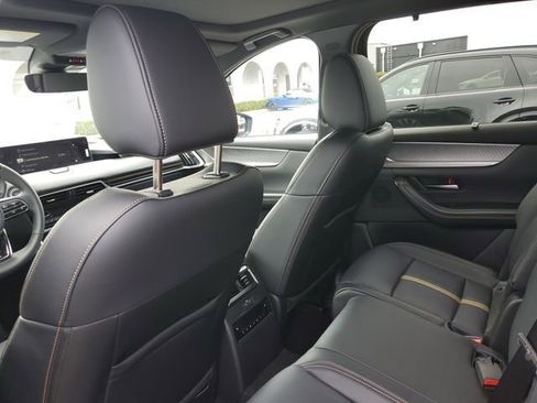 New 2026 MAZDA CX-90 Plug-In Hybrid w/ Premium Plus image 10