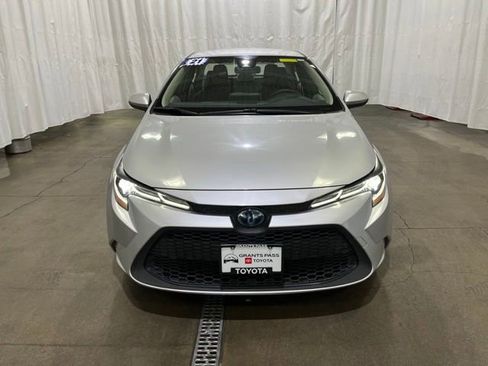 Certified 2021 Toyota Corolla LE FWD image 8
